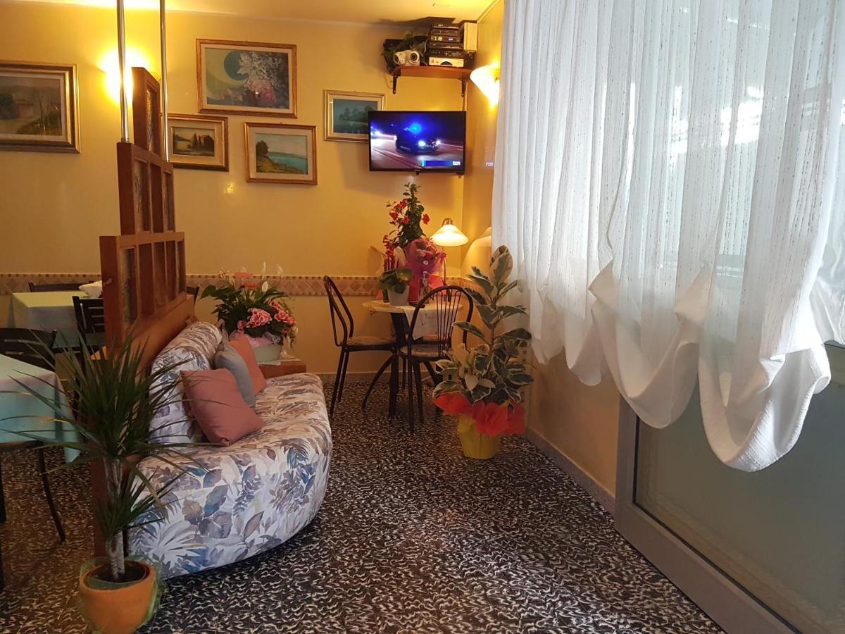 Hotel Villa Ersilia Rimini B&B Exterior foto